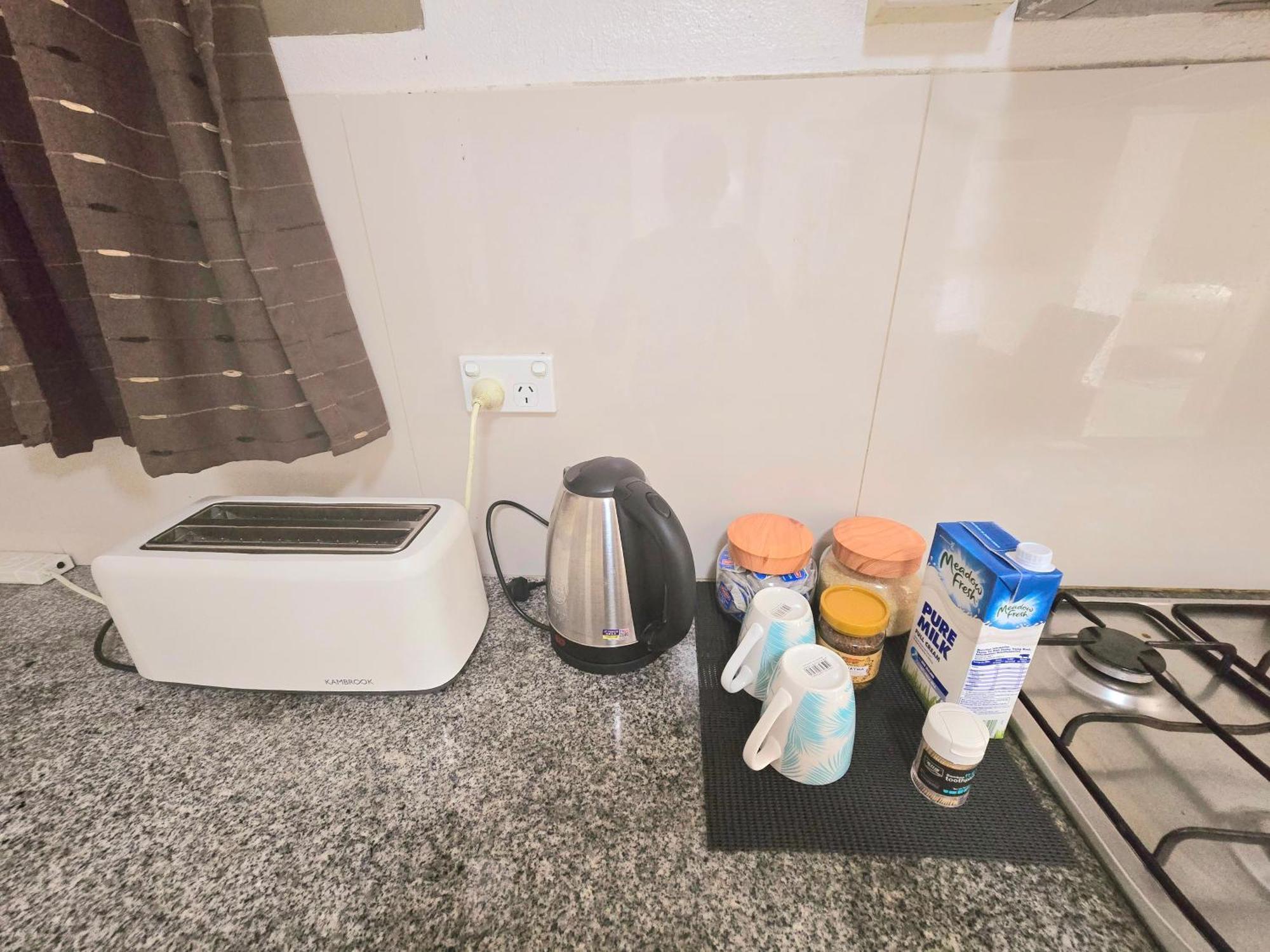 Family Retreat In Suva, Swimming Pool, Free Wifi & Parkingアパートメント エクステリア 写真