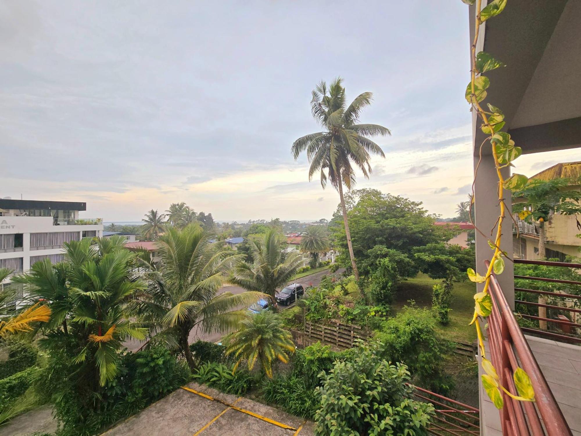 Family Retreat In Suva, Swimming Pool, Free Wifi & Parkingアパートメント エクステリア 写真